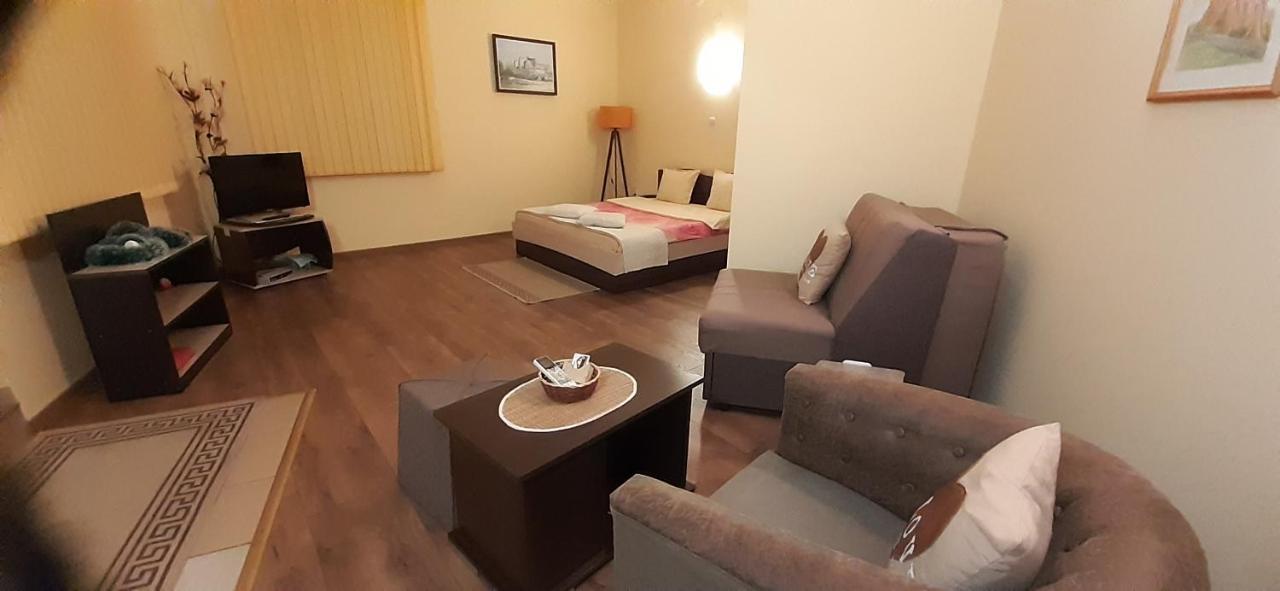 Guesthouse Geto Belogradchik Bagian luar foto